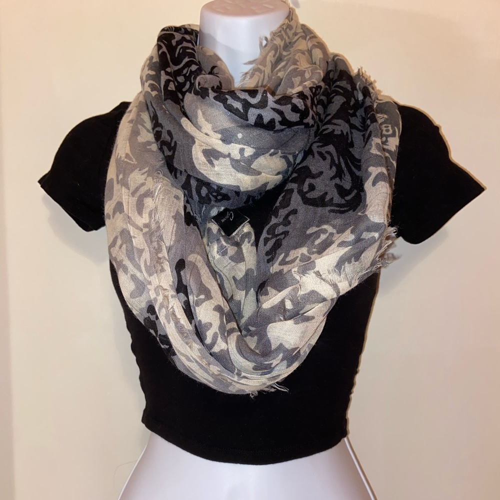 scarf